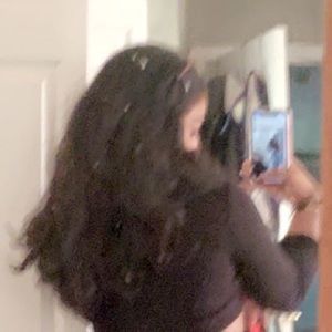 Meet your Posher, Alanis